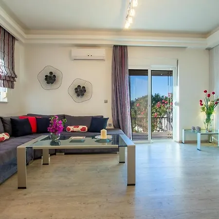 Rodia Rhodes * Afando